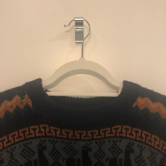 [SOLD] Super soft Llama wool sweater from Bolivia - Picture 3 of 4